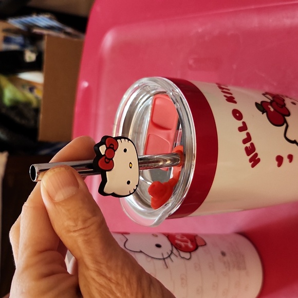 HELLO KITTY TUMBLER - Picture 2 of 2